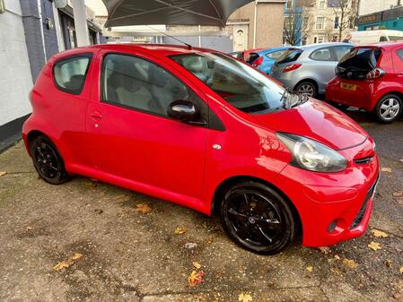 TOYOTA AYGO 1.0 VVT-i Move