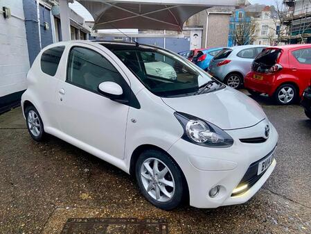 TOYOTA AYGO 1.0 VVT-i Mode 