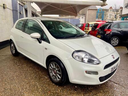 FIAT PUNTO 1.2 Punto 3-door 1.2 8v 69hp Pop+