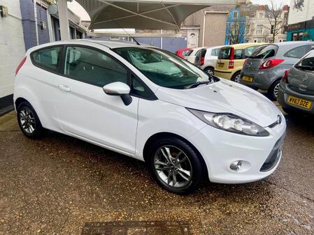 FORD FIESTA 1.2 Edge 