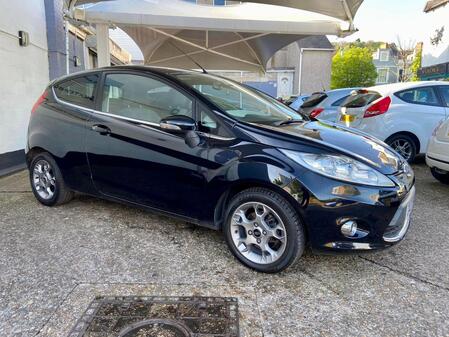 FORD FIESTA 1.2 Zetec