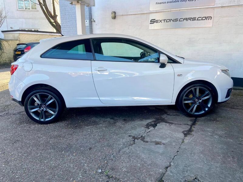 SEAT IBIZA