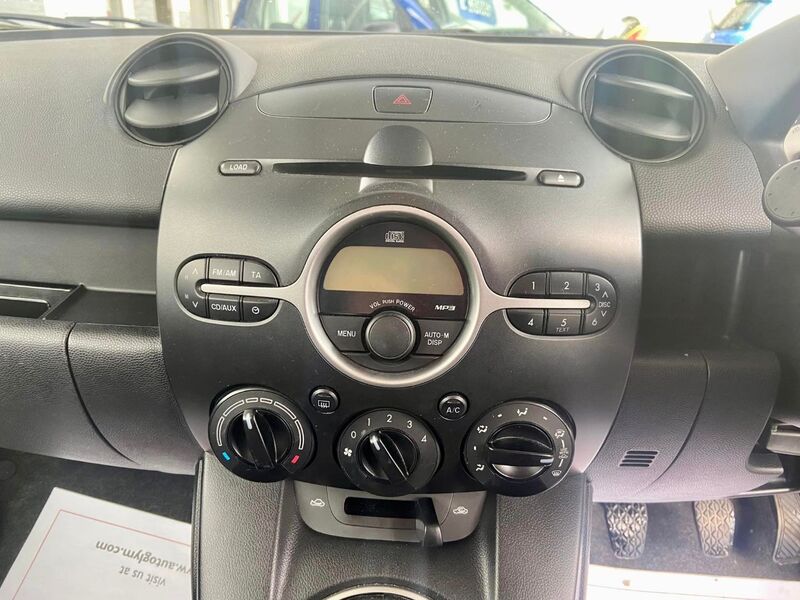 MAZDA MAZDA2