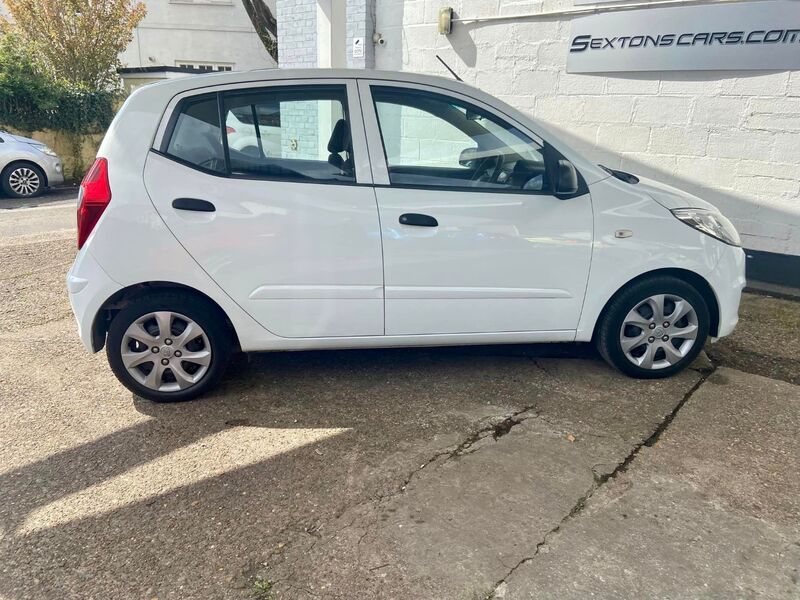 HYUNDAI I10