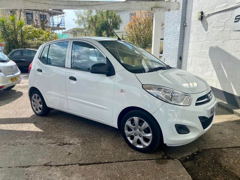 HYUNDAI I10