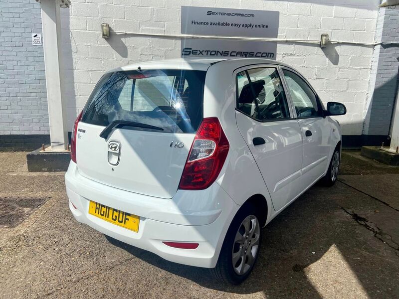 HYUNDAI I10