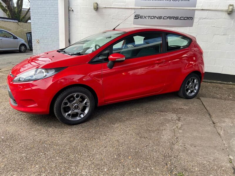 FORD FIESTA