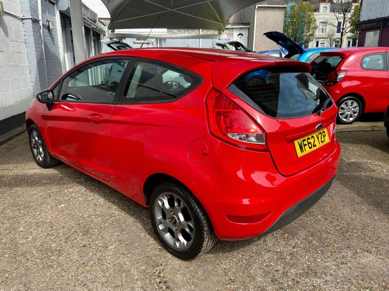 FORD FIESTA