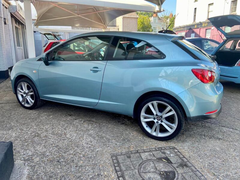 SEAT IBIZA