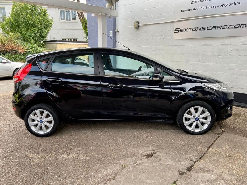 FORD FIESTA