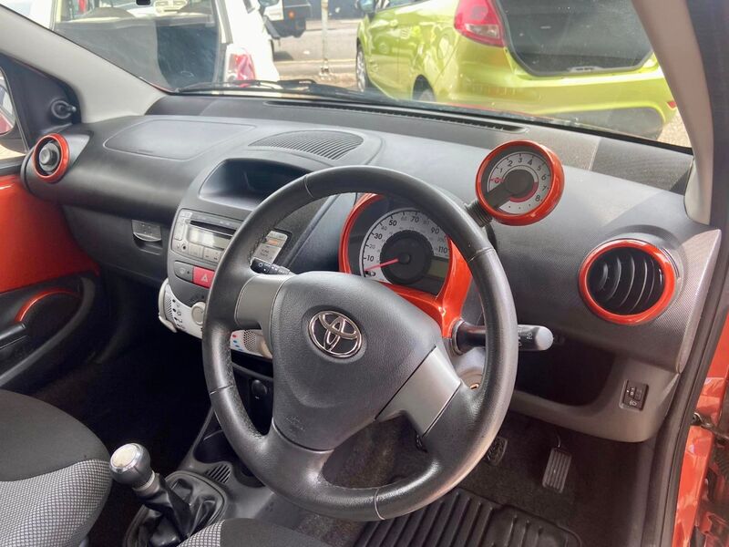 TOYOTA AYGO