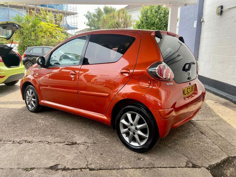 TOYOTA AYGO