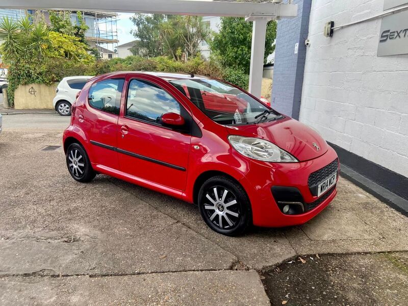 PEUGEOT 107