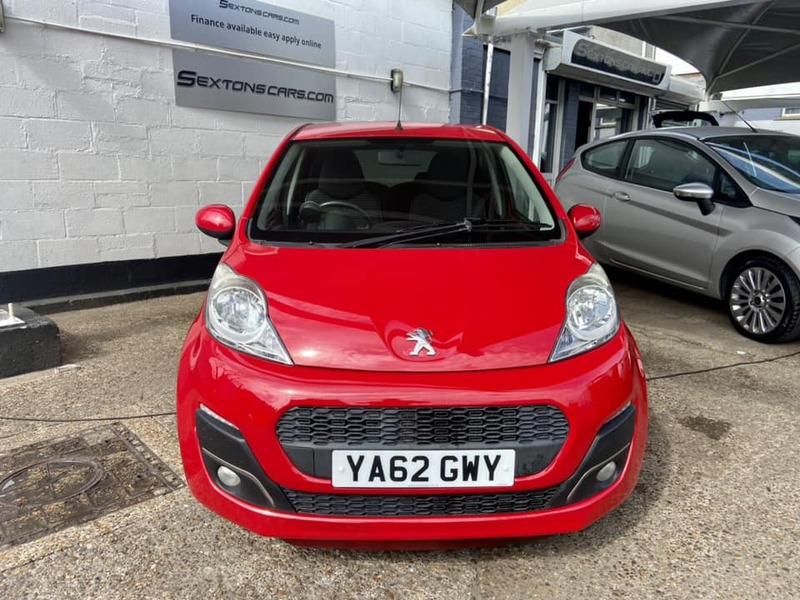 PEUGEOT 107